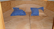 Мягкие подушки в салоне катера Crown Line из искусственной замши / БайкалТент Иркутск